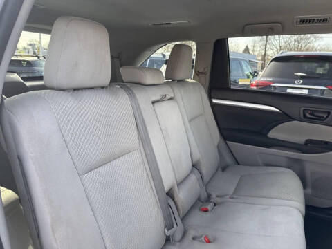 2015 Toyota Highlander LE