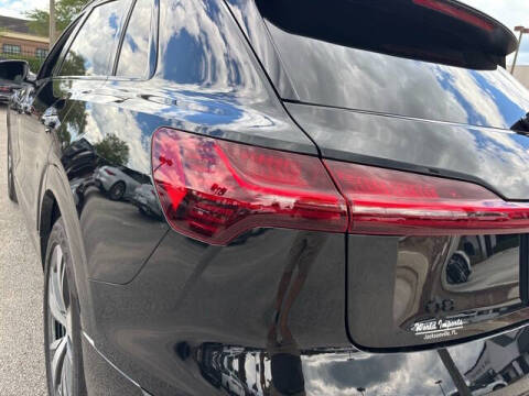 2024 Audi Q8 e-tron quattro Premium