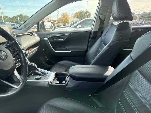 2019 Toyota RAV4 Hybrid Limited