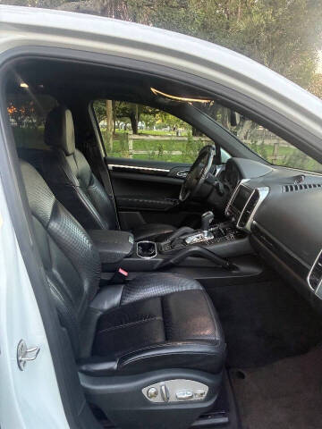 2012 Porsche Cayenne Tiptronic