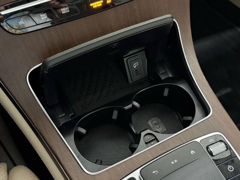 2020 Mercedes-Benz GLC GLC 300