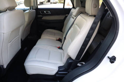 2017 Ford Explorer Platinum