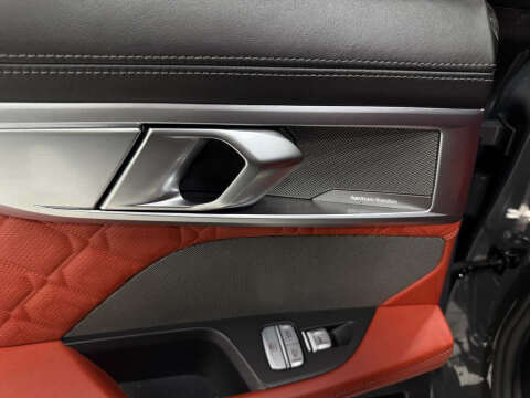 2022 BMW M8 Competition