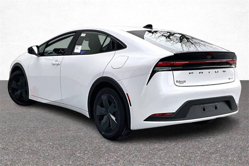 2026 Toyota Prius LE