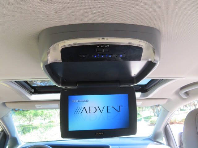 2017 Toyota Sienna XLE Premium 8-Passenger