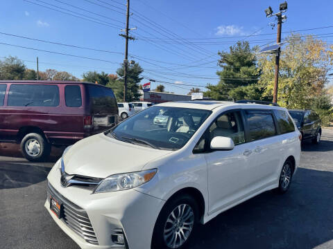 2018 Toyota Sienna Limited Premium 7-Passenger