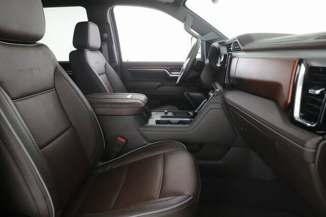 2025 GMC Sierra 3500HD