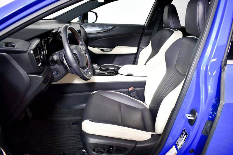 2022 Lexus NX 350h Premium