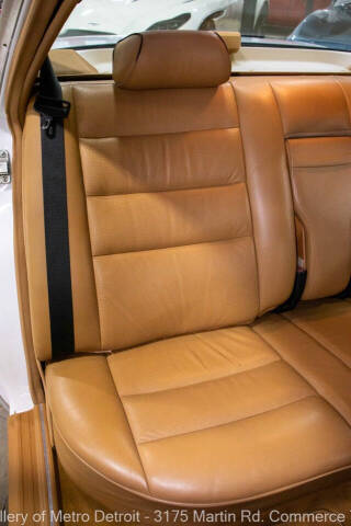 1991 Mercedes-Benz 560-Class 560 SEL