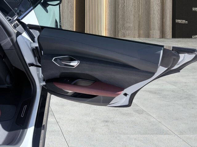 2024 Audi e-tron GT quattro Premium Plus