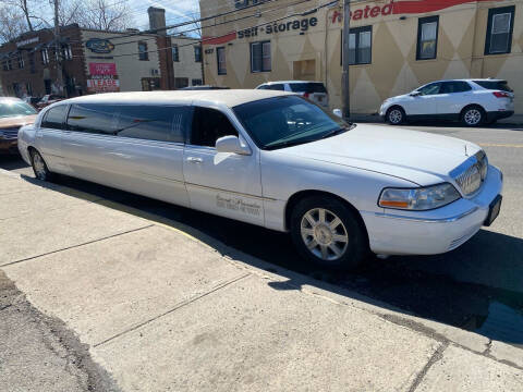 2006 Lincoln Town Car Executive