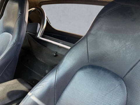 2004 Mazda MX-5 Miata