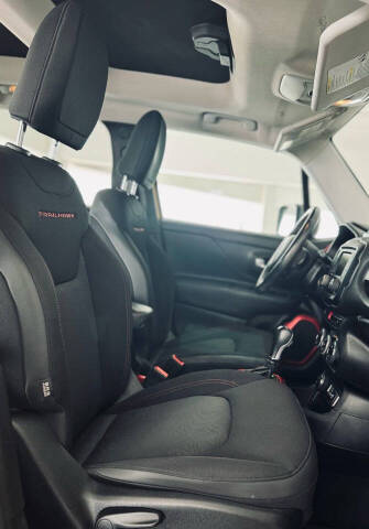 2015 Jeep Renegade Trailhawk