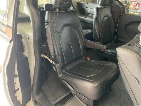 2018 Chrysler Pacifica Touring L Plus