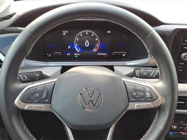 2025 Volkswagen Taos SE