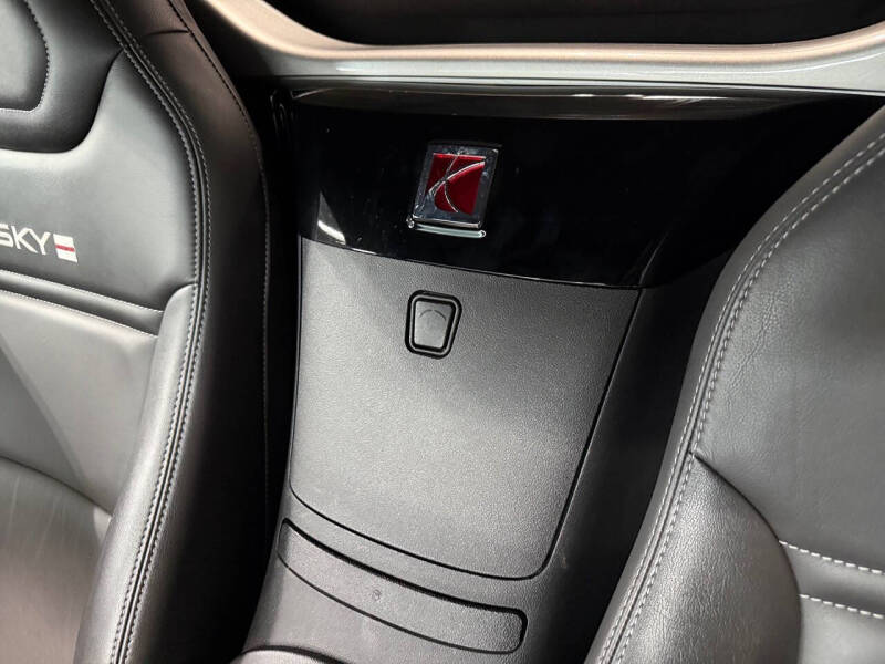 2007 Saturn SKY Red Line