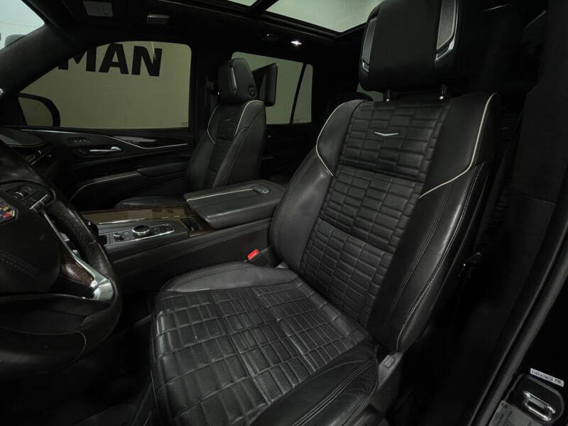 2022 Cadillac Escalade Sport Platinum