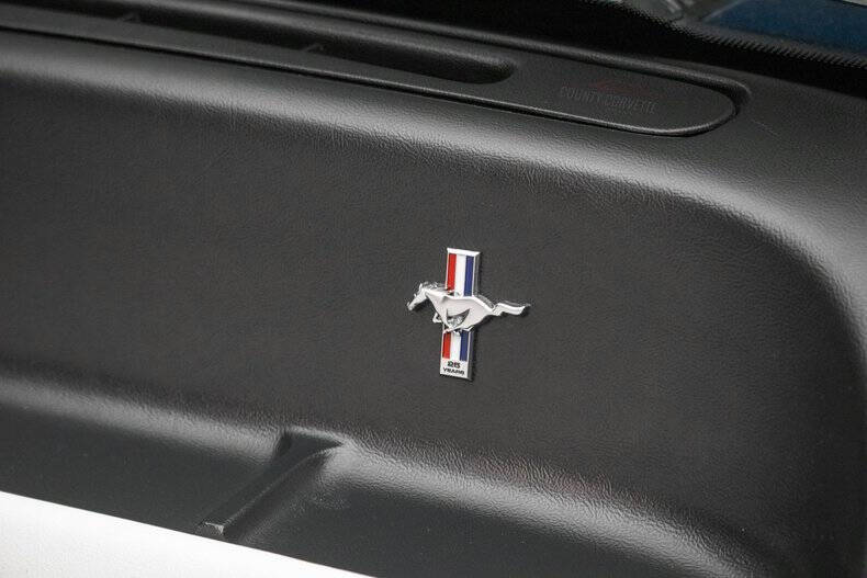 1990 Ford Mustang