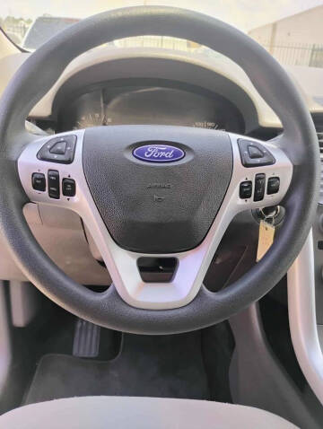2012 Ford Edge SE