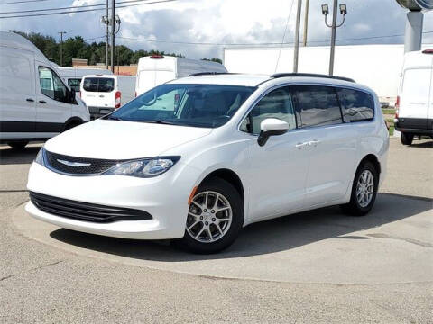2020 Chrysler Voyager for sale at Zeigler Ford of Plainwell- Jeff Bishop - Zeigler Ford of Lowell in Lowell MI