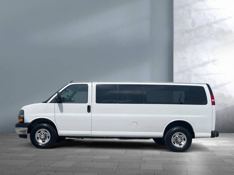 2024 Chevrolet Express LT 3500