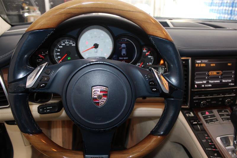 2011 Porsche Panamera