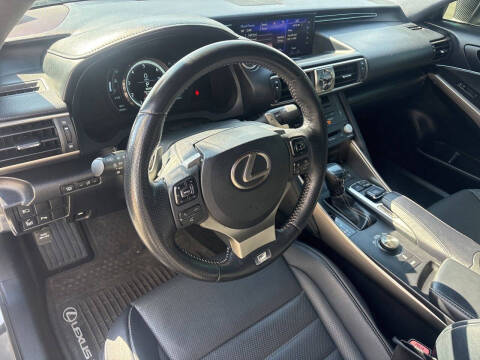 2019 Lexus IS 350