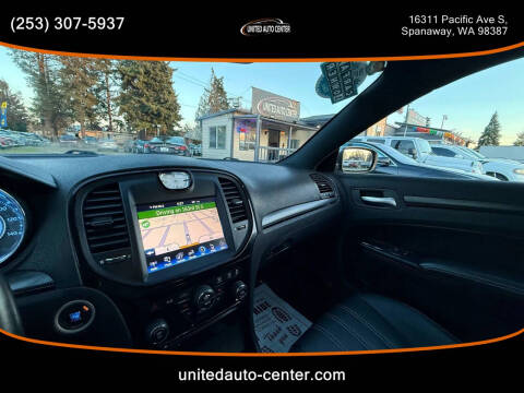 2012 Chrysler 300 S V6