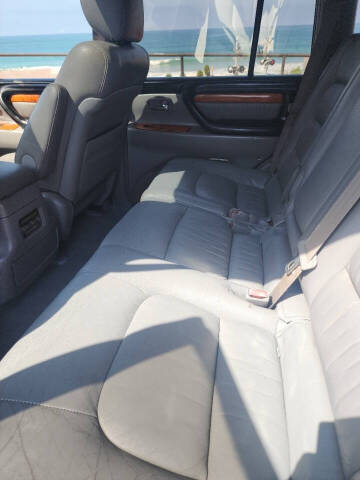 2003 Lexus LX 470