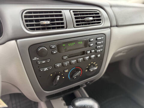 2003 Ford Taurus SES