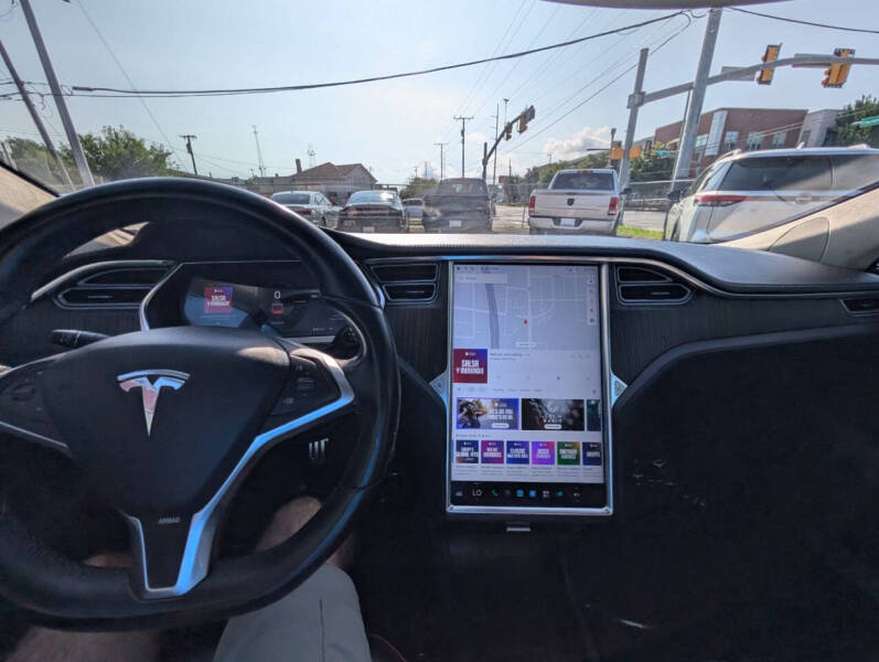 2013 Tesla Model S Performance