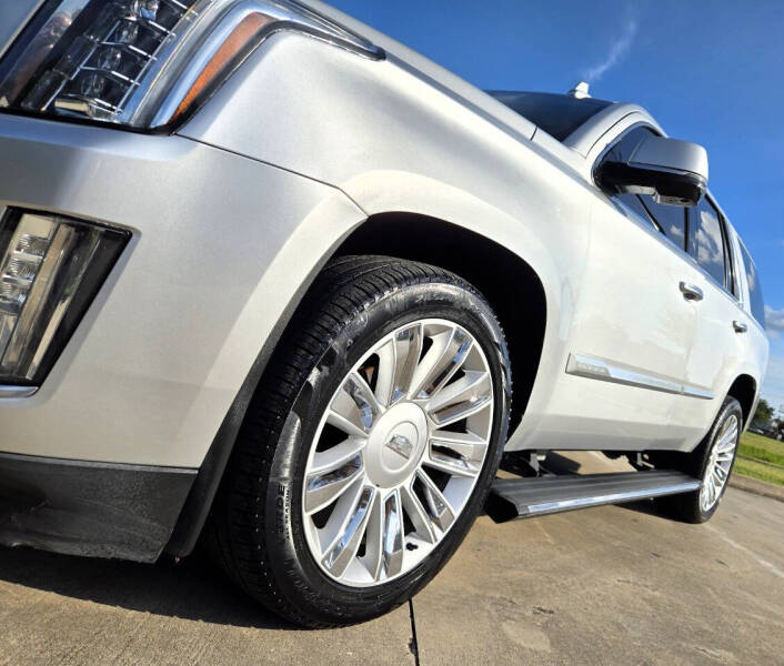 2016 Cadillac Escalade Platinum