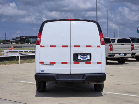 2021 Chevrolet Express 2500