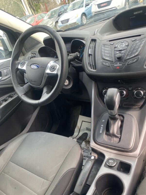 2015 Ford Escape SE