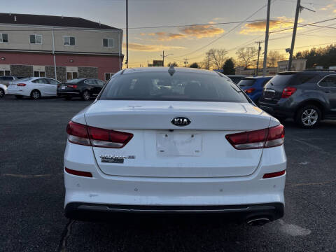 2019 Kia Optima LX