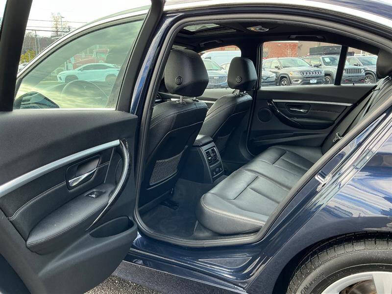 2017 BMW 3 Series 330i xDrive