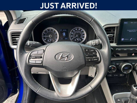 2022 Hyundai Venue SEL