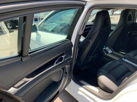 2015 Porsche Panamera