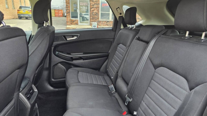 2017 Ford Edge SE