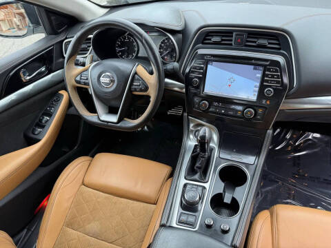 2016 Nissan Maxima