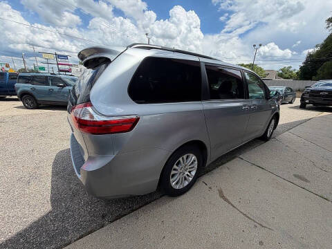 2017 Toyota Sienna