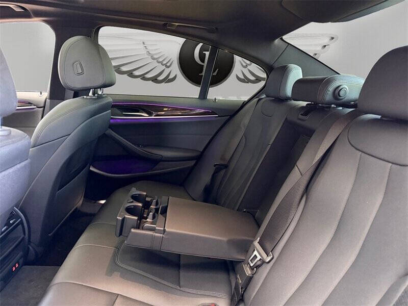 2020 BMW 5 Series 530i