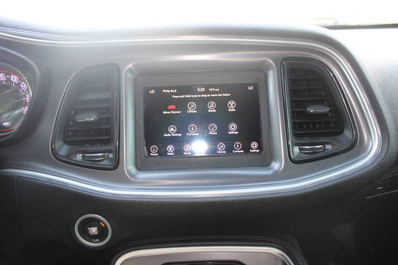 2020 Dodge Challenger SXT