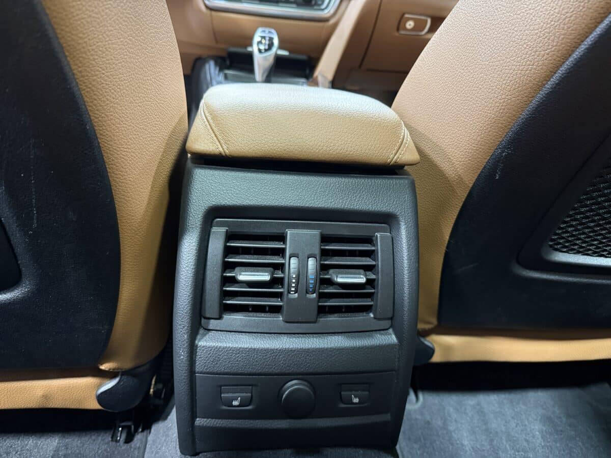 2014 BMW 3 Series 35