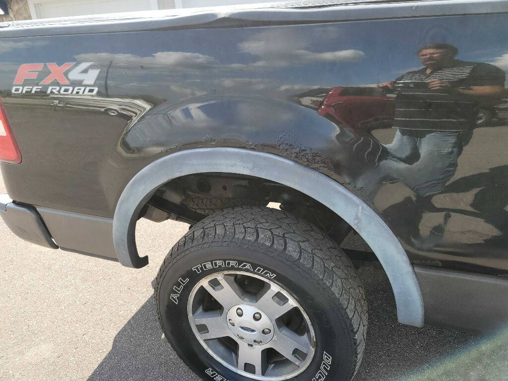 2004 Ford F-150 10