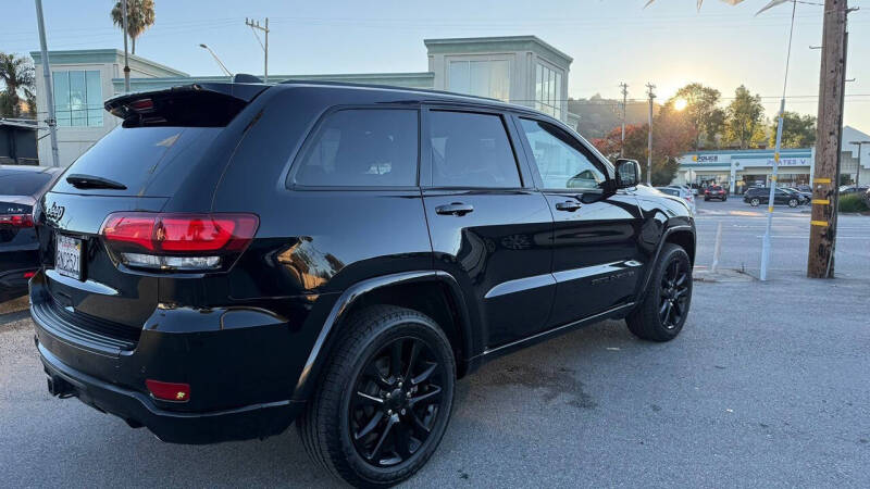 2019 Jeep Grand Cherokee Altitude