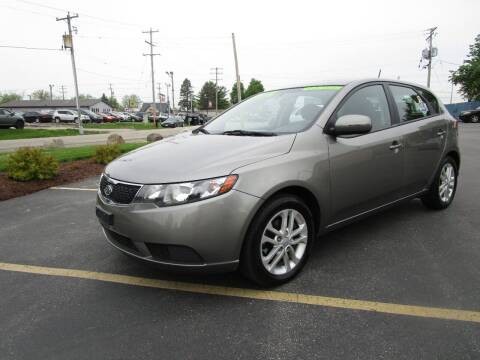 2012 Kia Forte5 for sale at Ideal Auto Sales, Inc. in Waukesha WI