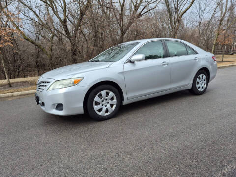 2011 Toyota Camry for sale at TOP YIN MOTORS in Mount Prospect IL