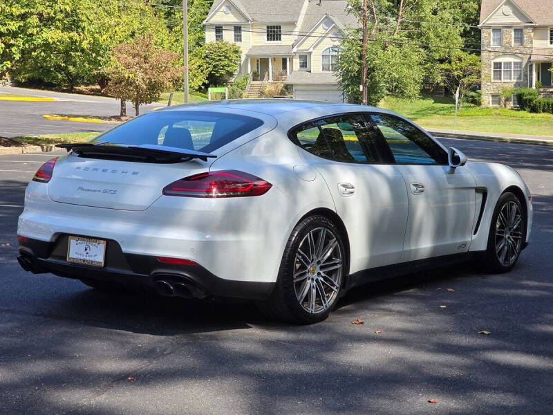 2016 Porsche Panamera GTS