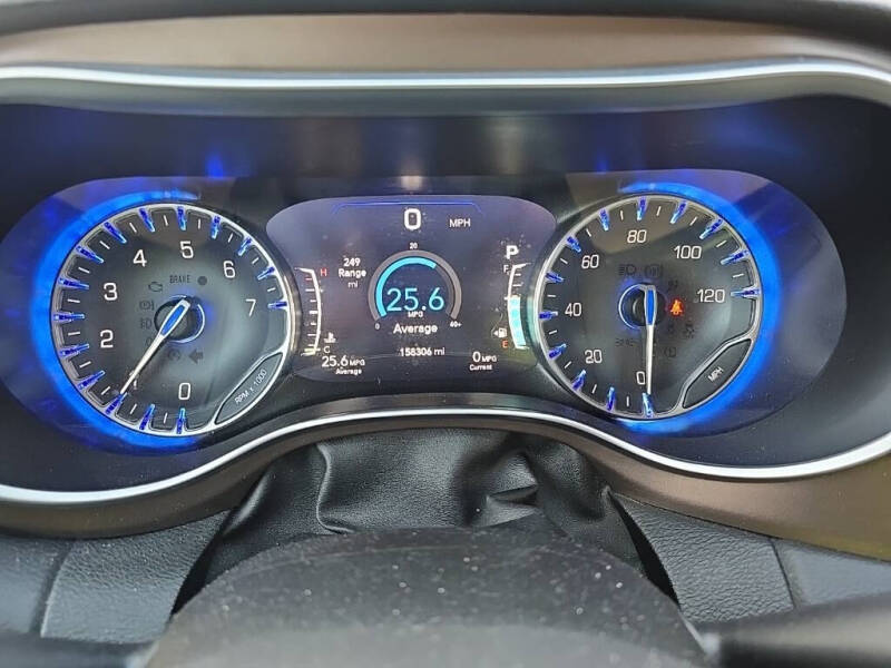 2017 Chrysler Pacifica Touring-L Plus